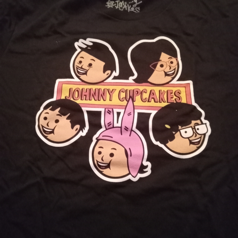 BOBS cupcake NWOT (BOBS BURGER THEMED)